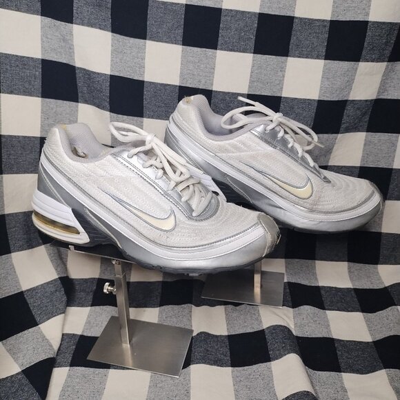 Ladies Nike Air Max Running Shoes Size 7.5 Y5 - Picture 2 of 8